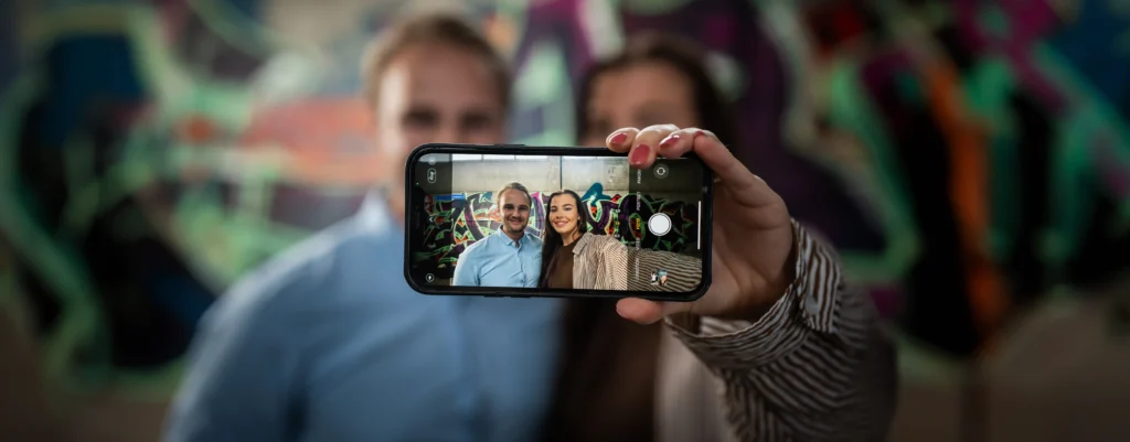 Headerafbeelding met visueel verhaal waarin mensen centraal staan in videocontent