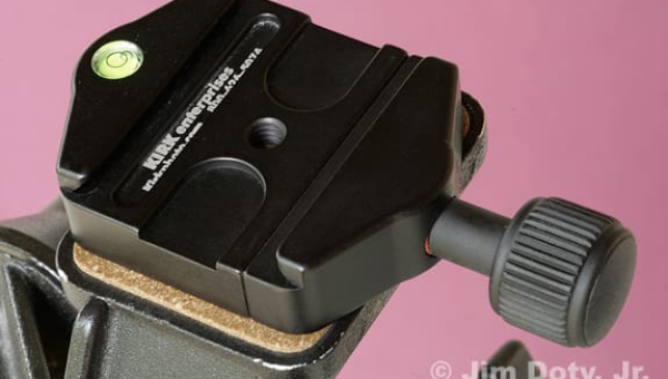 100531_5D_3123. Quick release system. Clamp on a 3 way tripod head